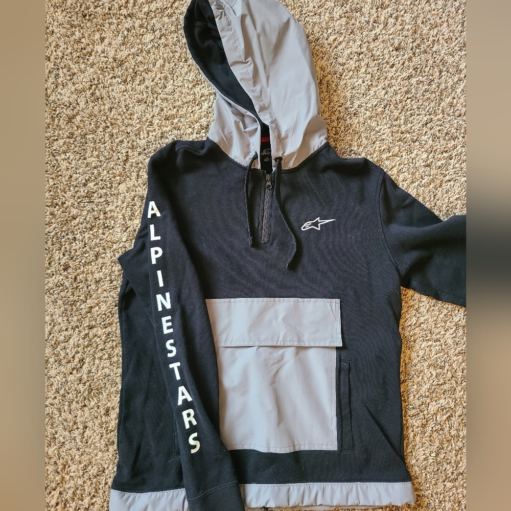 Alpinestars 3/4 zip hoodie. Men's size M.